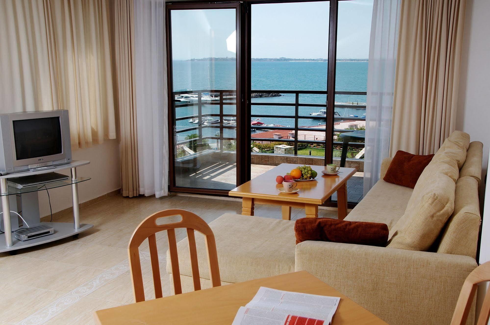 Diamond Apartments Sveti Vlas Exterior photo