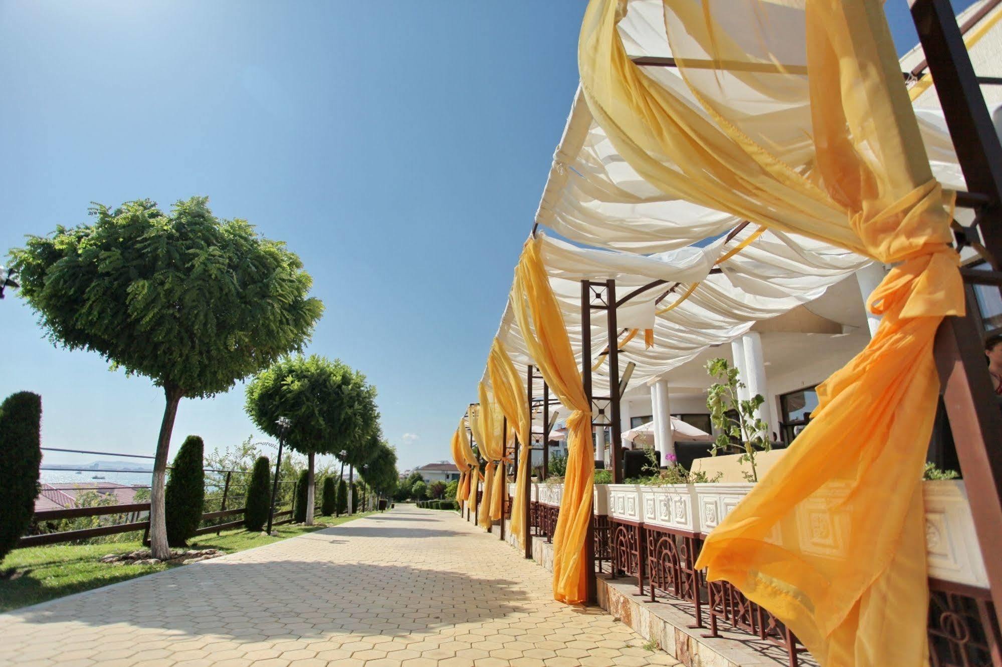 Diamond Apartments Sveti Vlas Exterior photo